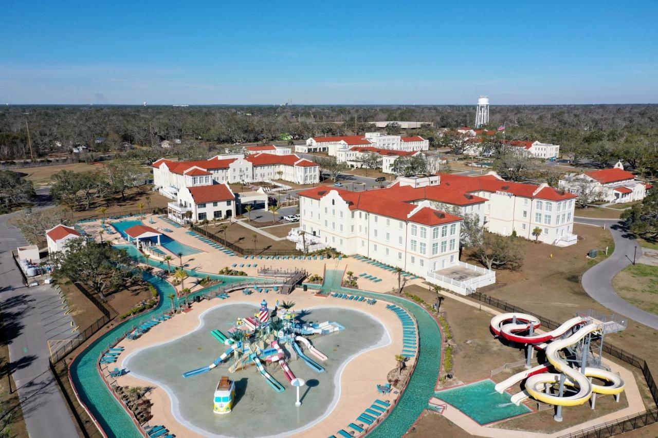 Centennial Plaza Resort Gulfport Exterior photo